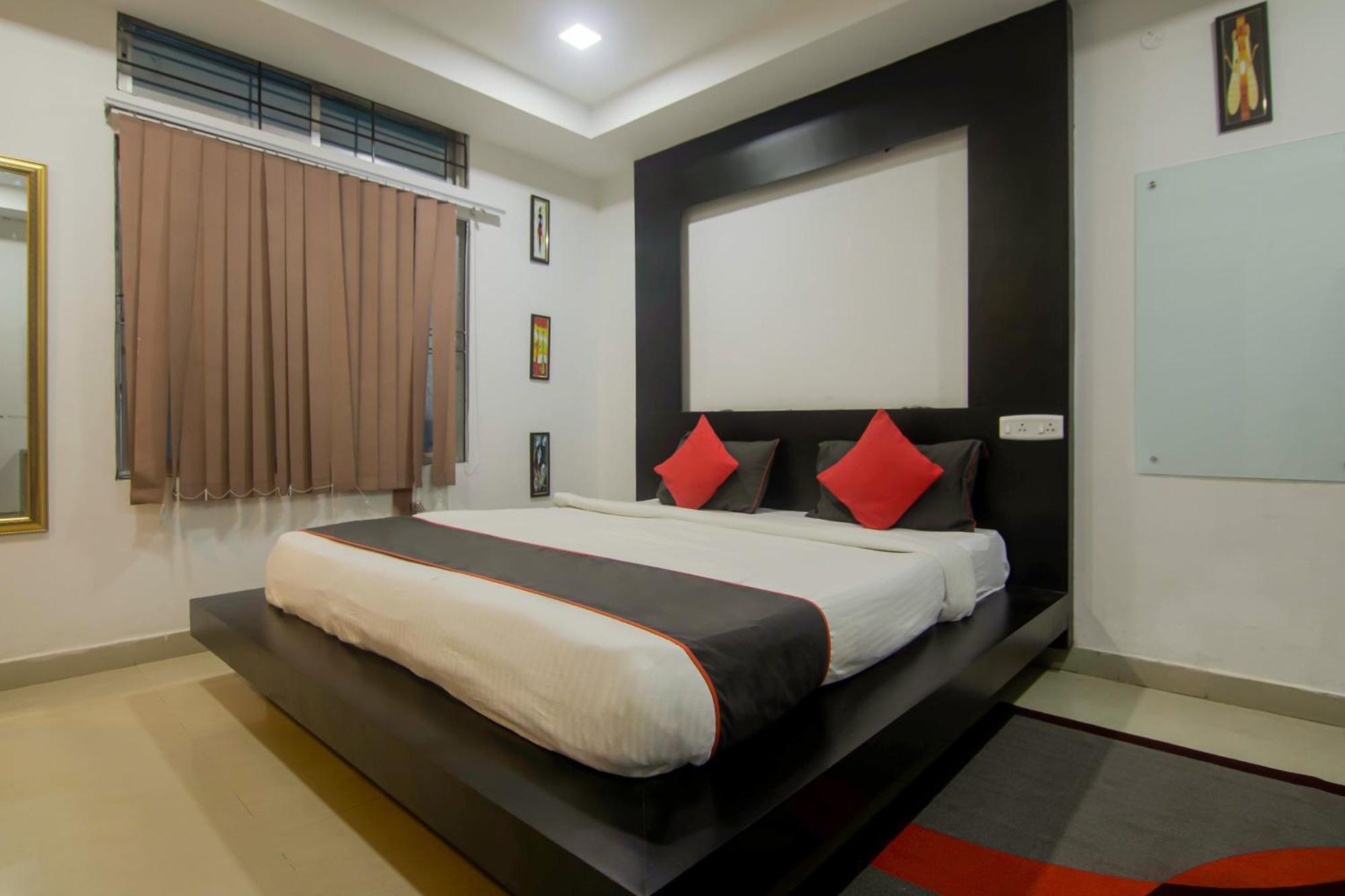 Hotel Collection O The Blu Bell Nizarapar Path Guwahati Esterno foto