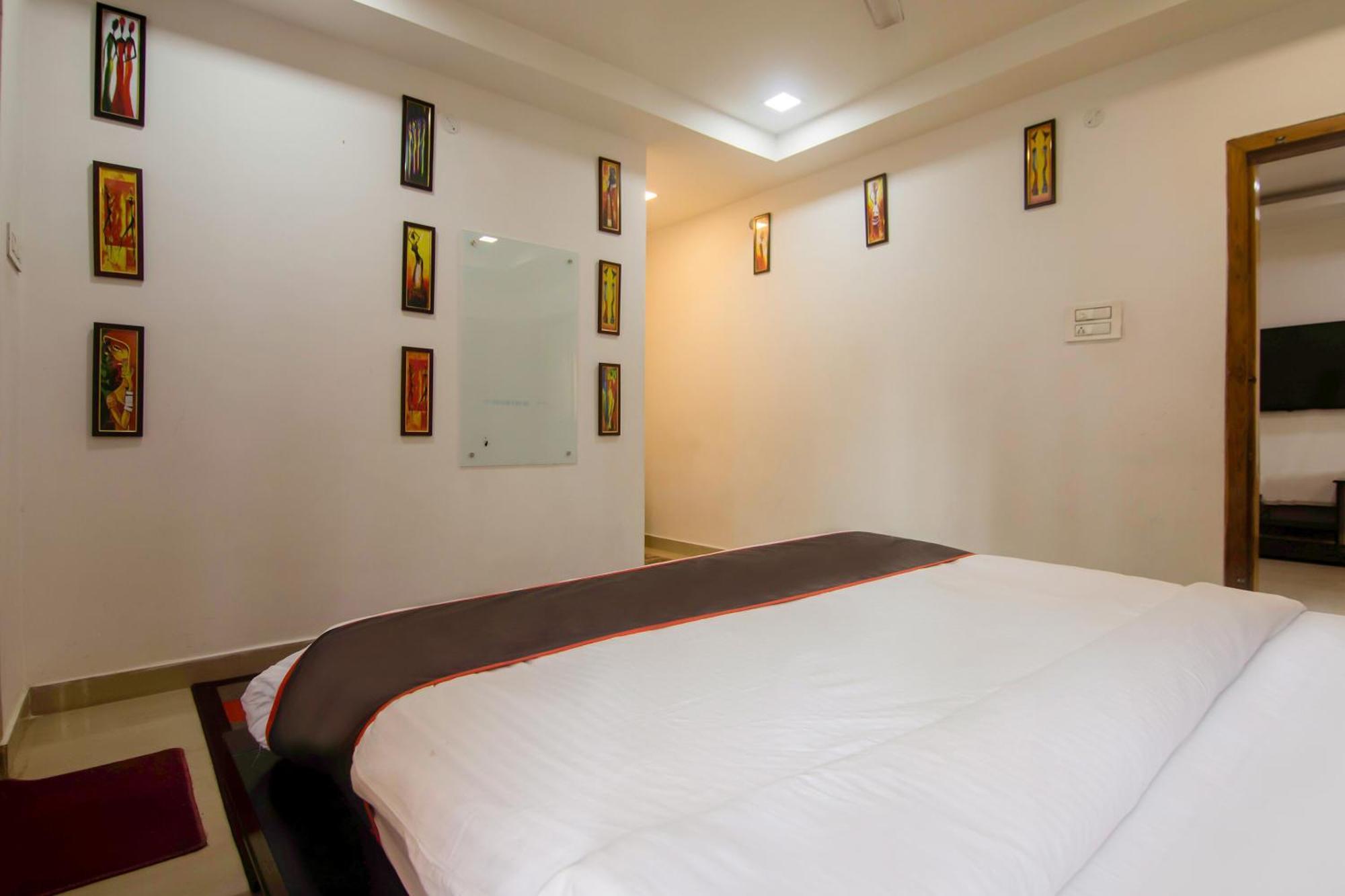 Hotel Collection O The Blu Bell Nizarapar Path Guwahati Esterno foto