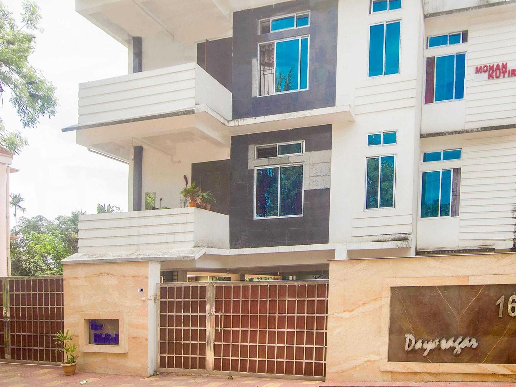 Hotel Collection O The Blu Bell Nizarapar Path Guwahati Esterno foto